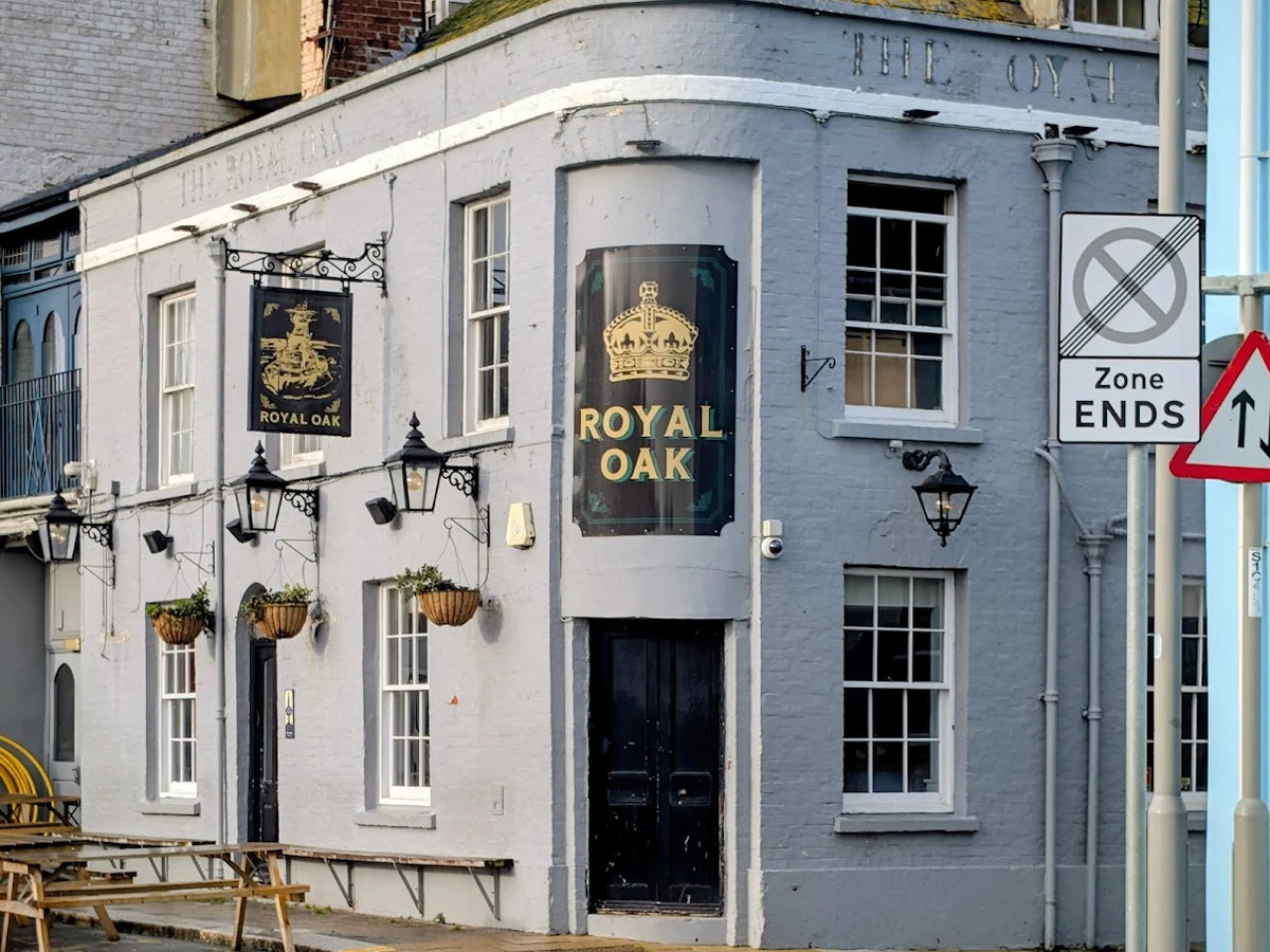 The Royal Oak traditional pub bar with ales in Weymouth